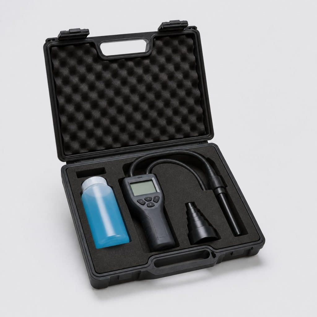 Kit détecteur chimique de fuite de joint de culasse sur fond clair